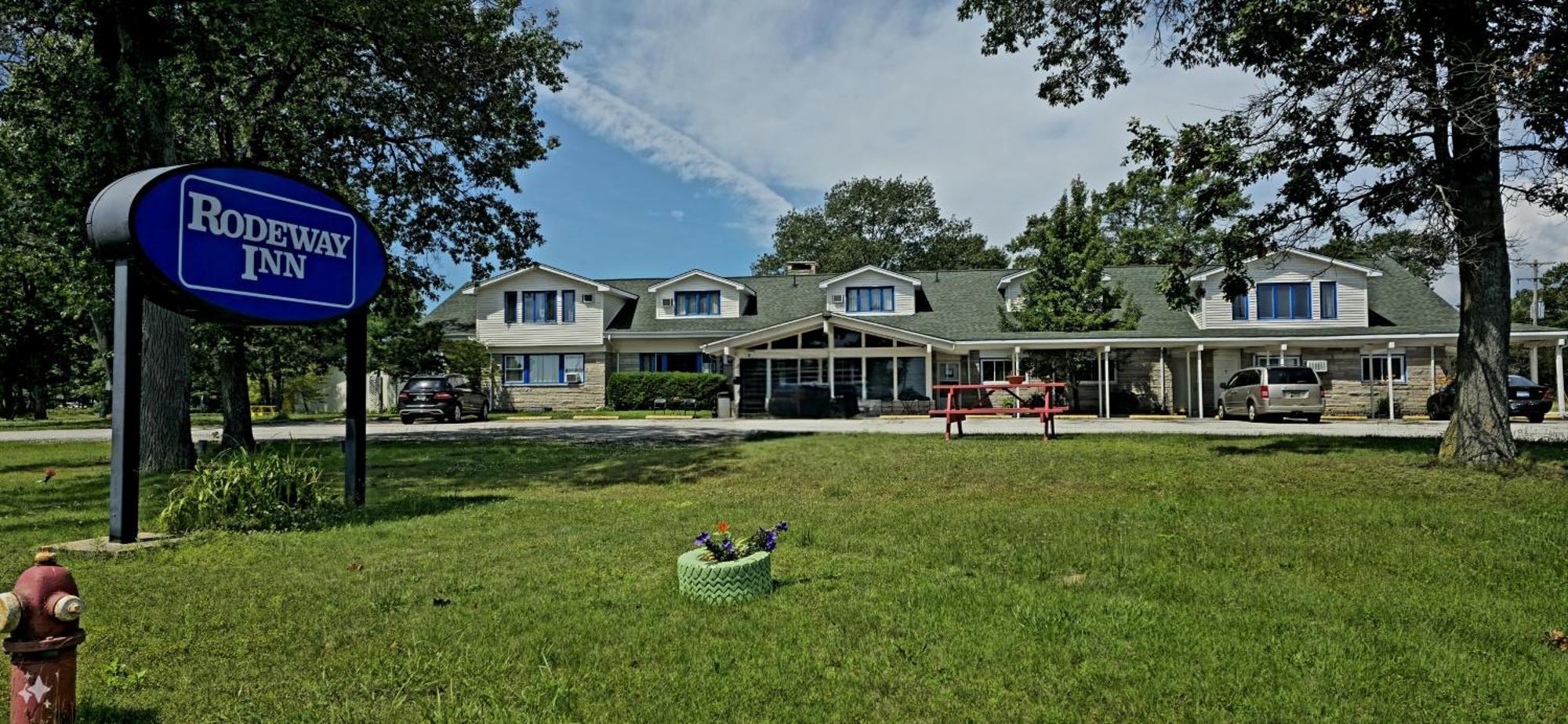 Rodeway Inn Formerly Camp Inn Lodge Oscoda Buitenkant foto