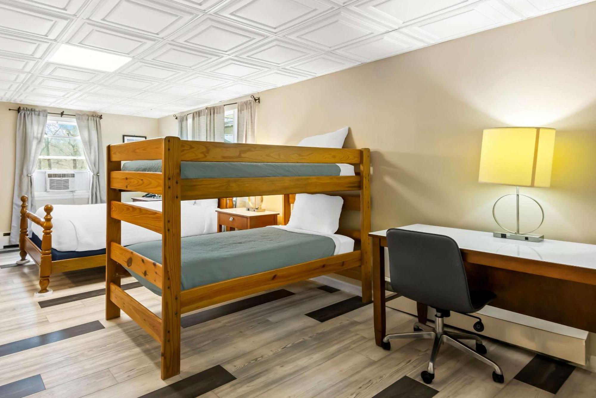 Rodeway Inn Formerly Camp Inn Lodge Oscoda Buitenkant foto