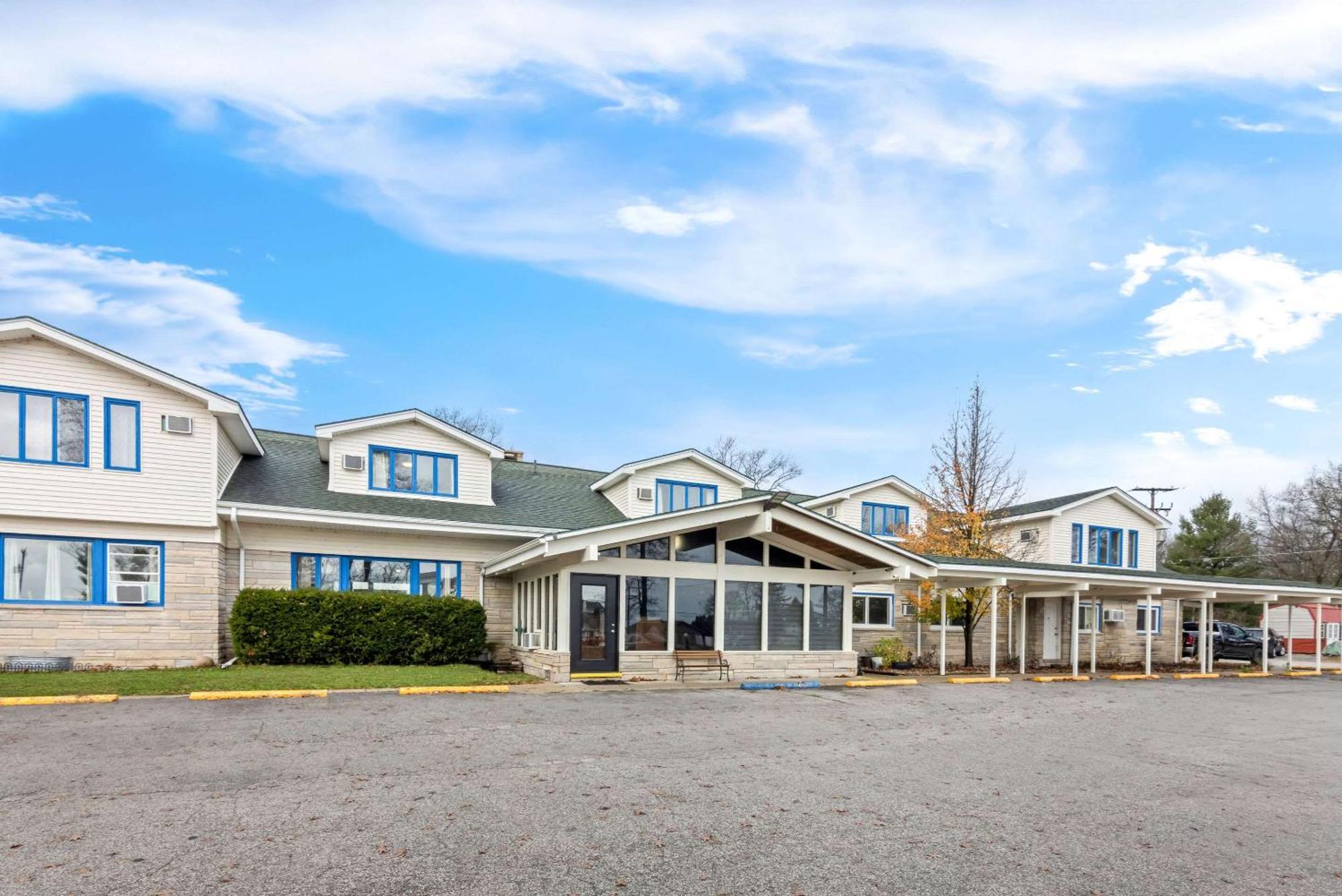 Rodeway Inn Formerly Camp Inn Lodge Oscoda Buitenkant foto